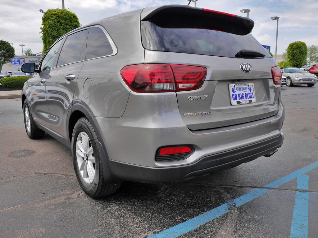 Used 2019 Kia Sorento LX AWD/4WD image 7