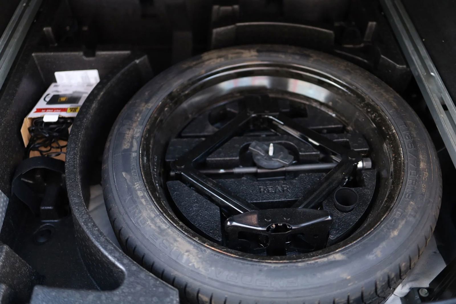 Used 2017 Cadillac XT5 Luxury w/ Driver Awareness Package AWD/4WD image 43