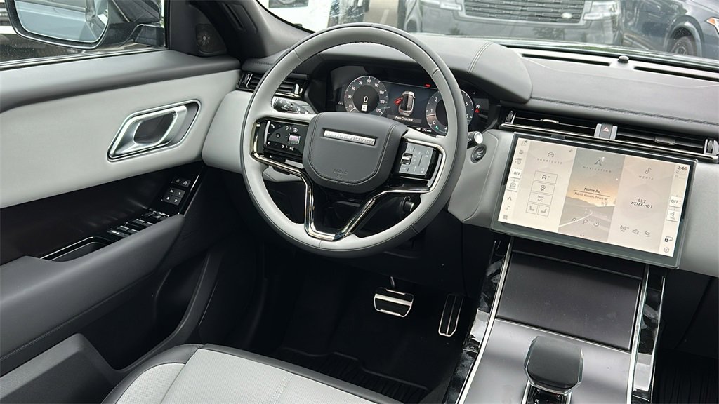 New 2026 Land Rover Range Rover Velar Dynamic SE image 24