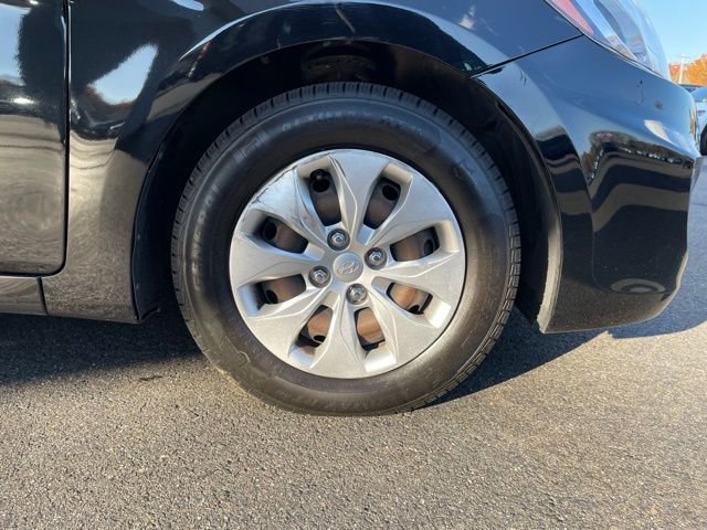 Used 2017 Hyundai Accent SE image 31