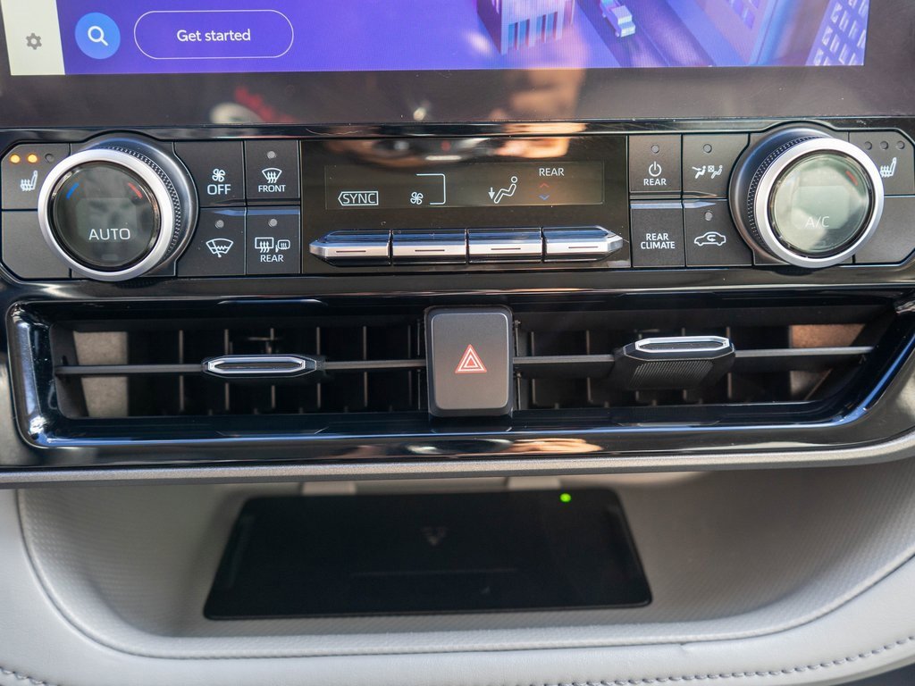 Used 2023 Toyota Highlander L image 27