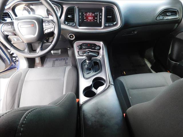 Used 2016 Dodge Challenger SXT w/ Driver Convenience Group RWD image 24