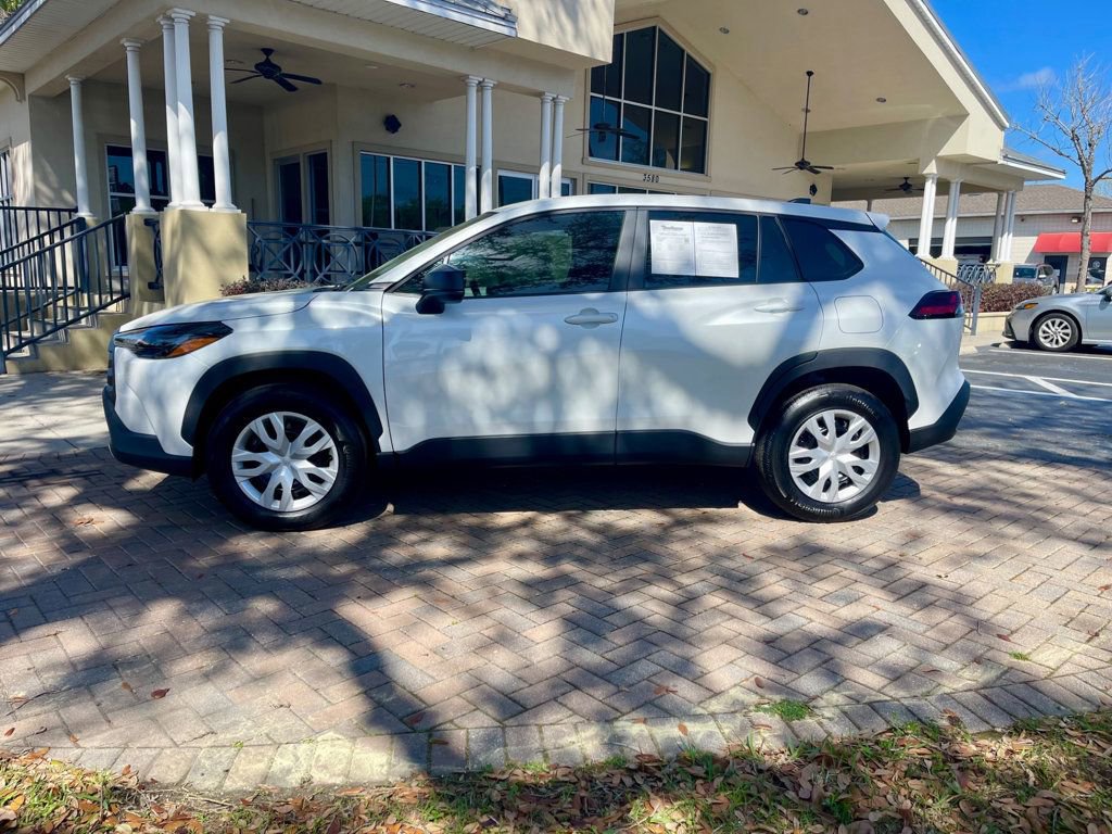 Used 2026 Toyota Corolla Cross L FWD image 2