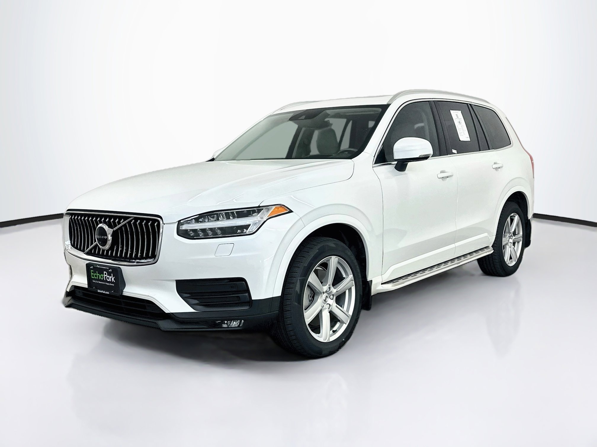 Used 2021 Volvo XC90 T6 Momentum AWD/4WD image 3