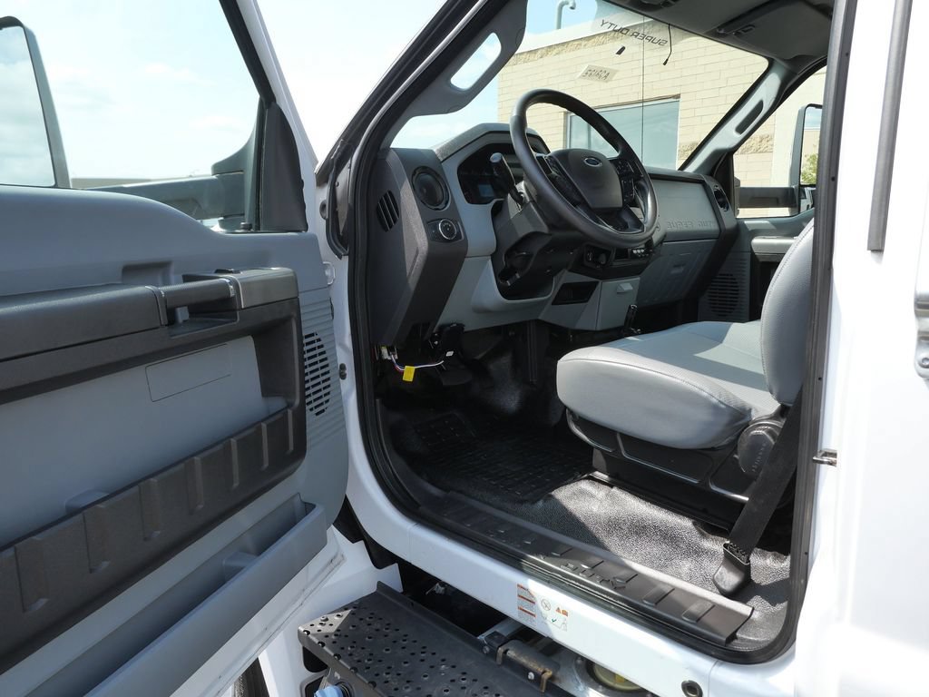 Used 2022 Ford F650 2WD Regular Cab Super Duty image 19