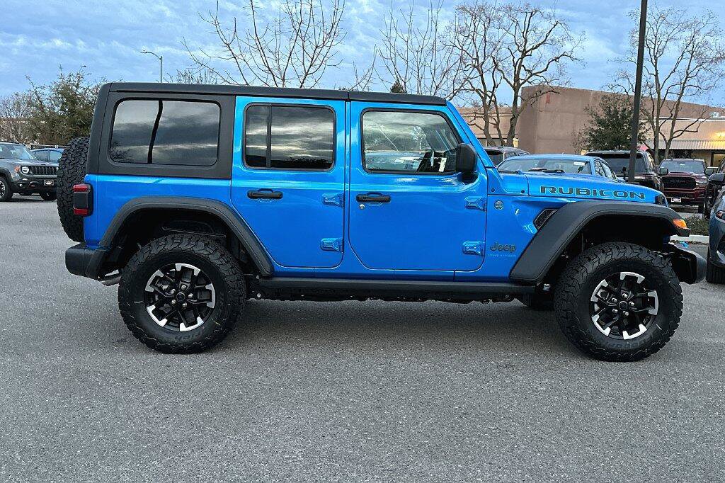 New 2024 Jeep Wrangler Unlimited Rubicon 4xe w/ Technology Group AWD/4WD image 3