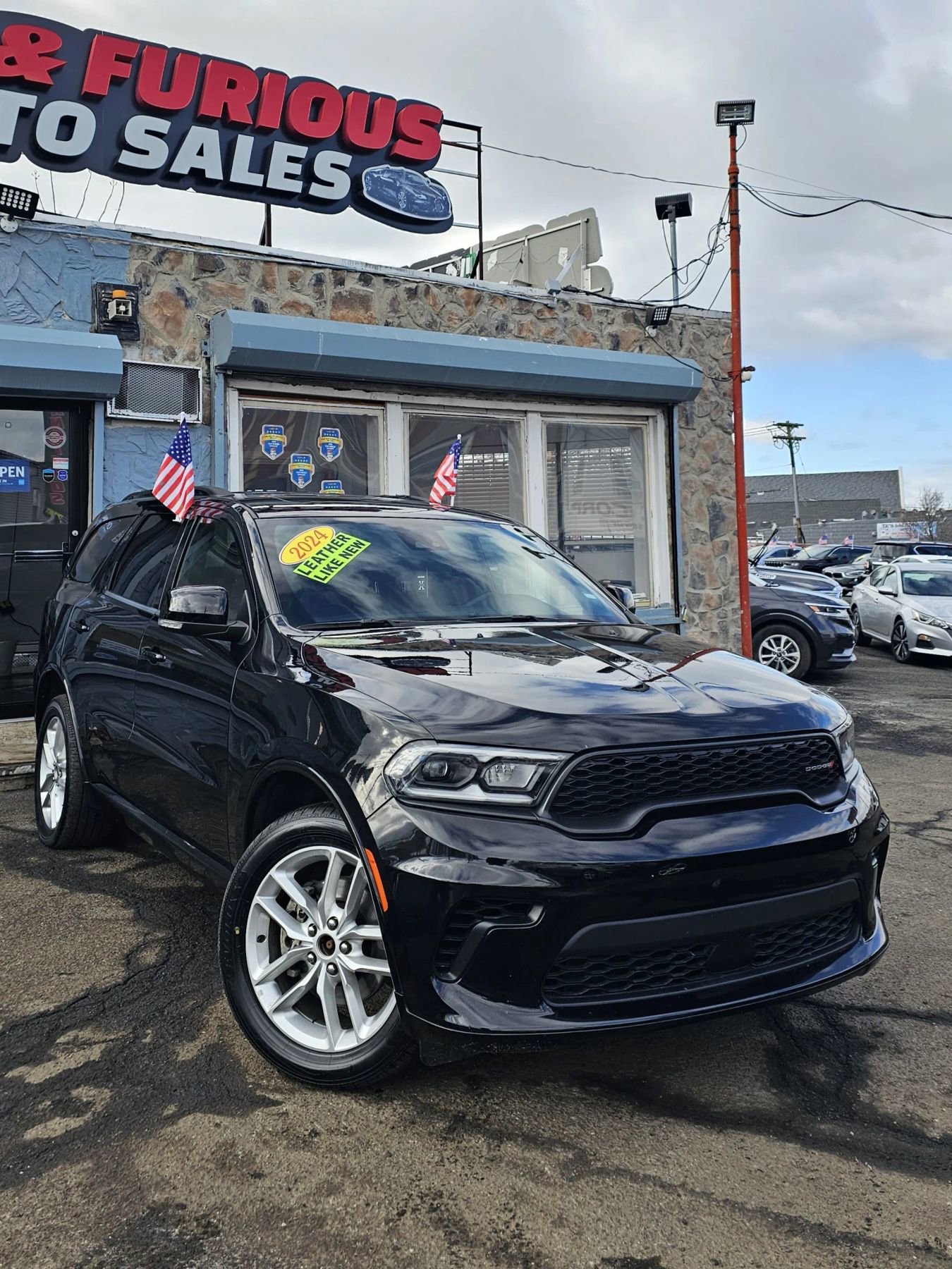 Used 2024 Dodge Durango GT image 2