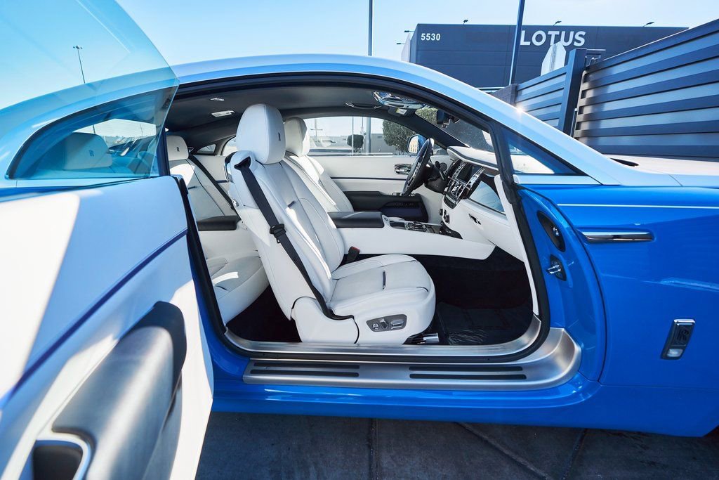 Used 2020 Rolls-Royce Wraith image 25