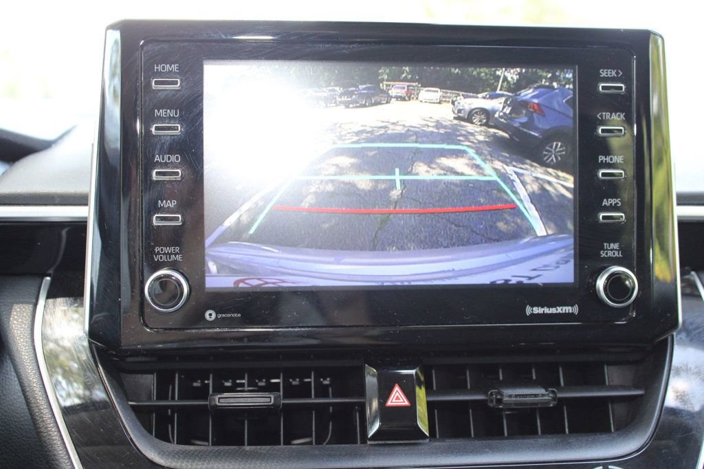 Used 2021 Toyota Corolla LE image 26