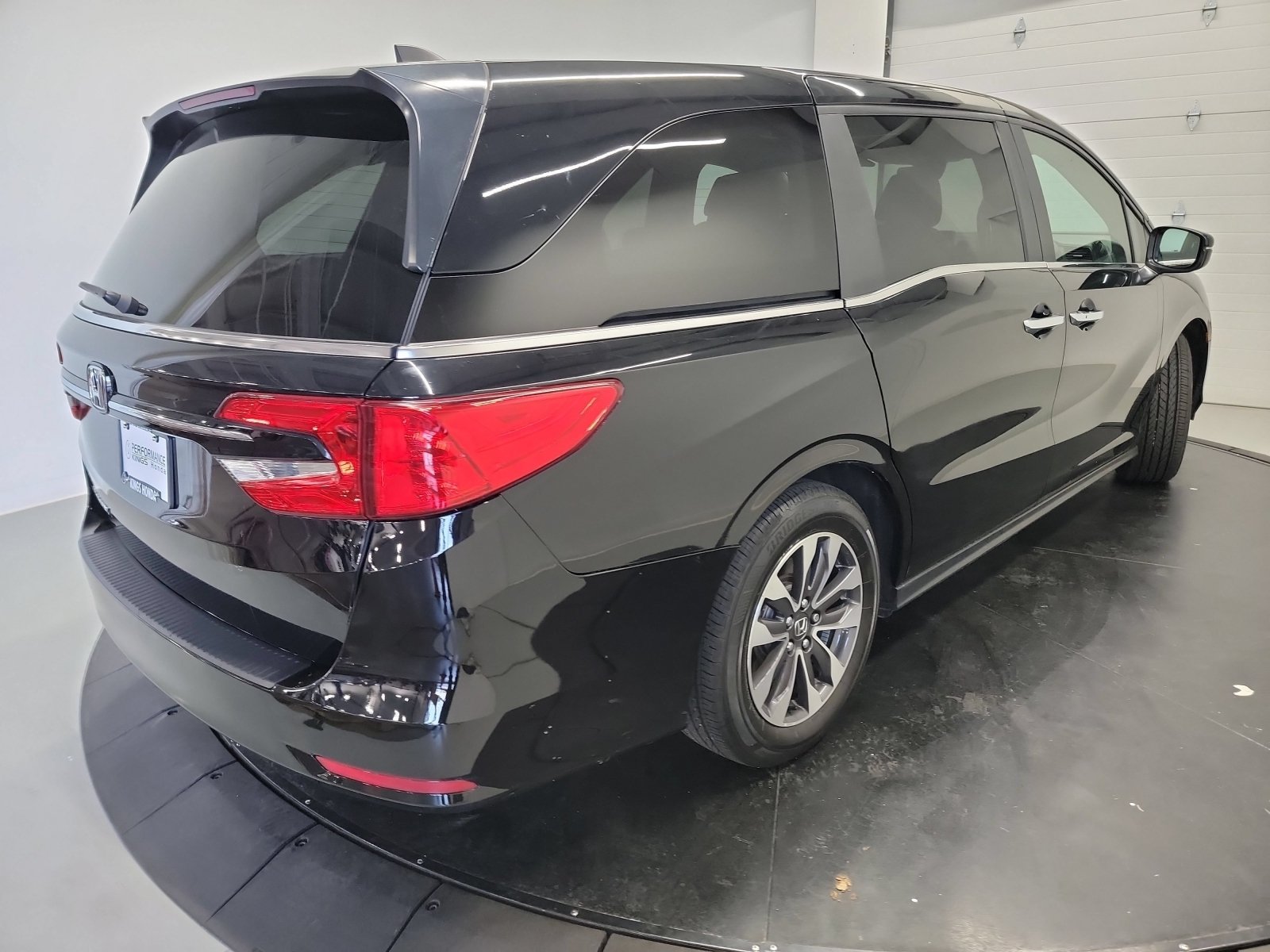 Used 2023 Honda Odyssey EX-L image 9