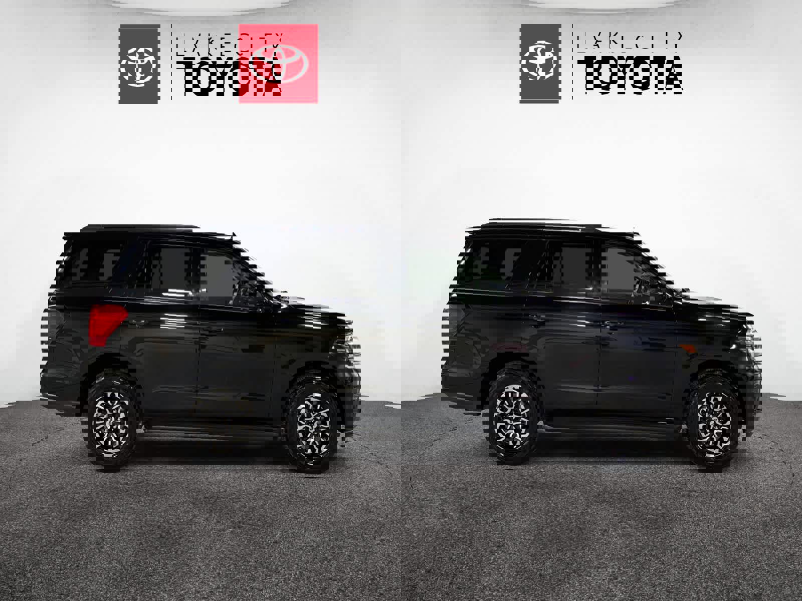 Used 2024 Ford Expedition XLT image 10