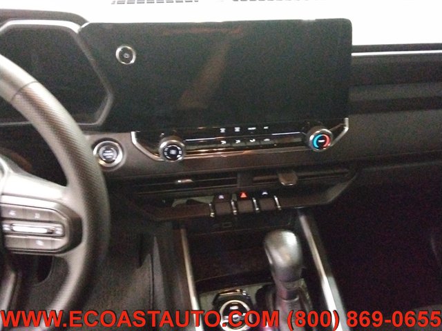 Used 2024 Chevrolet Colorado Trail Boss w/ Advanced Trailering Package AWD/4WD image 12