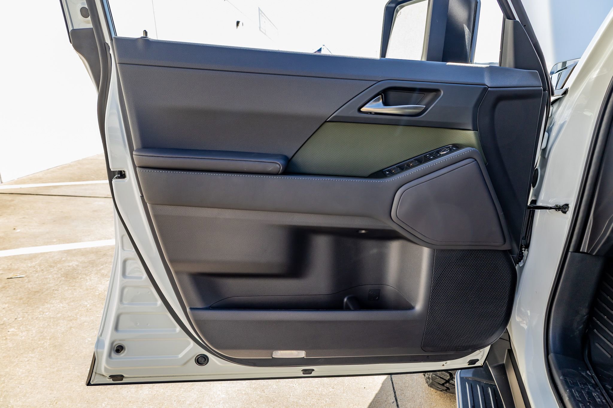 Used 2025 Lexus GX 550 550 Overtrail image 36