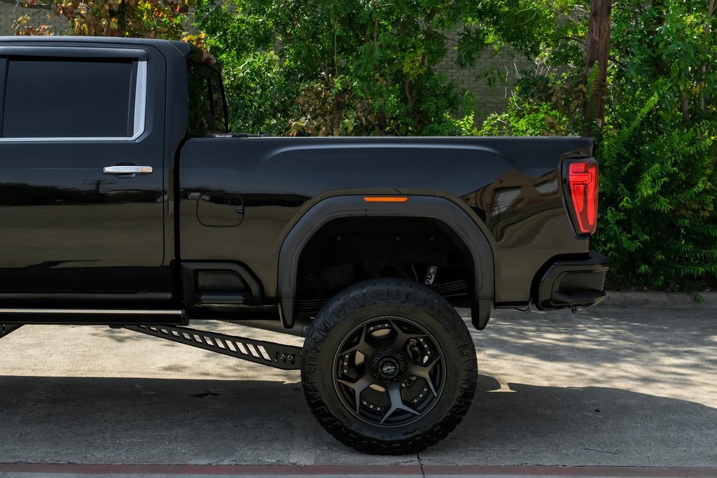 Used 2023 GMC Sierra 2500 Denali w/ Denali Black Diamond Edition image 18