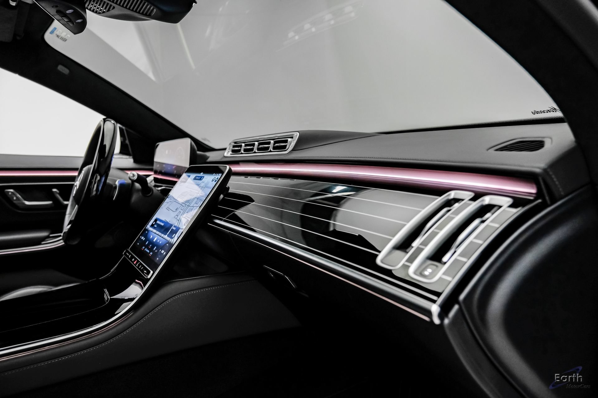 Used 2024 Mercedes-Benz S 580 4MATIC Sedan w/ AMG Line image 46