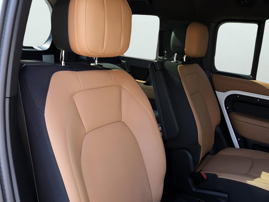 New 2025 Land Rover Defender 130 V8 image 12