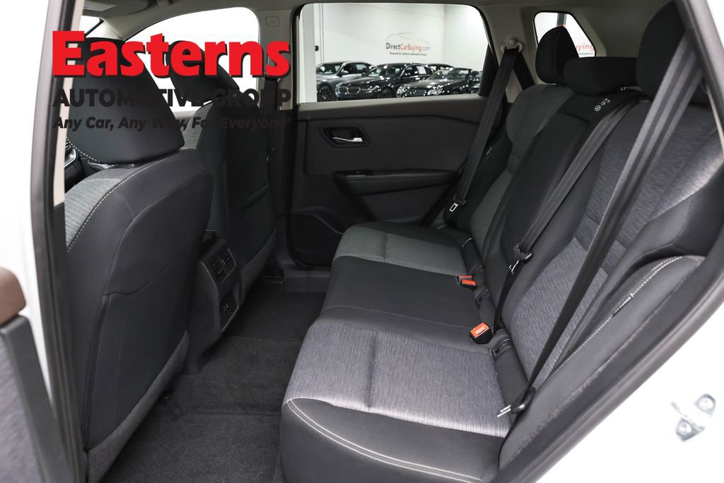 Used 2023 Nissan Rogue SV AWD/4WD image 21