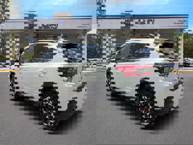 Used 2023 Subaru Crosstrek 2.5i Limited w/ Moonroof Package AWD/4WD image 3