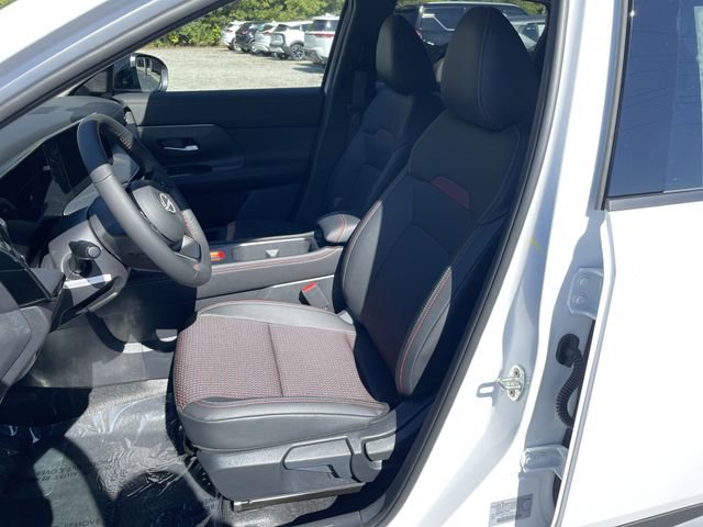 New 2026 Nissan Kicks SR w/ Cold Weather Package image 20