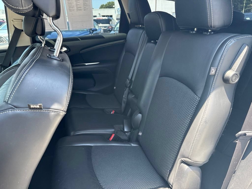 Used 2015 Dodge Journey Crossroad w/ Flexible Seating Group FWD image 23