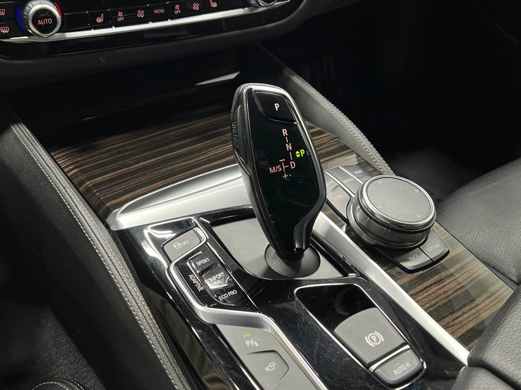 Used 2018 BMW M550i xDrive AWD/4WD image 32
