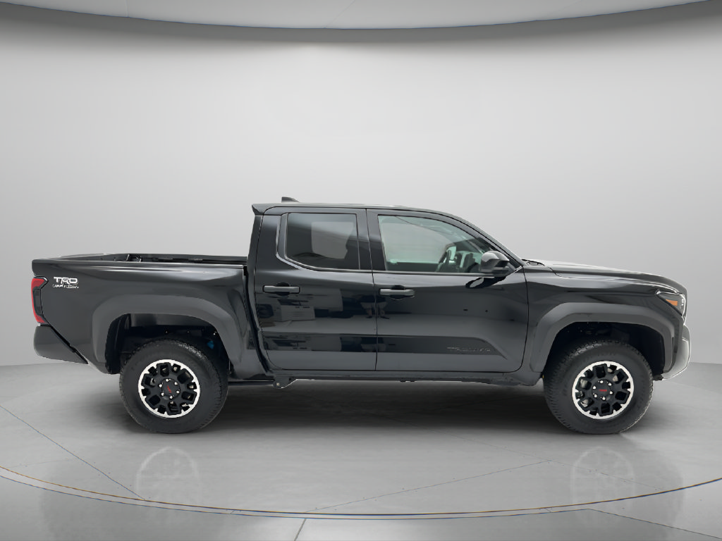 Used 2025 Toyota Tacoma TRD Off-Road AWD/4WD image 6
