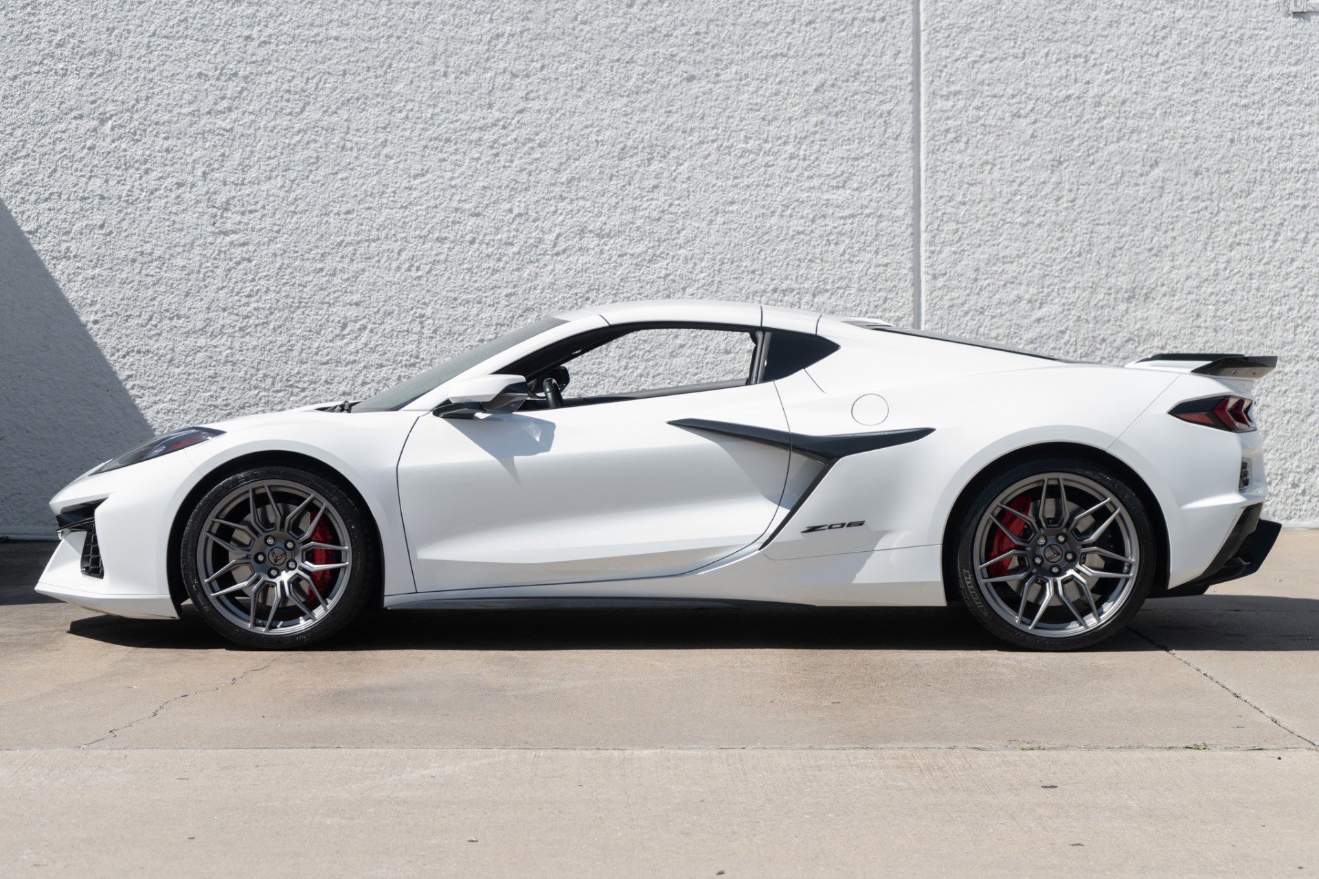 Used 2024 Chevrolet Corvette Z06 image 8