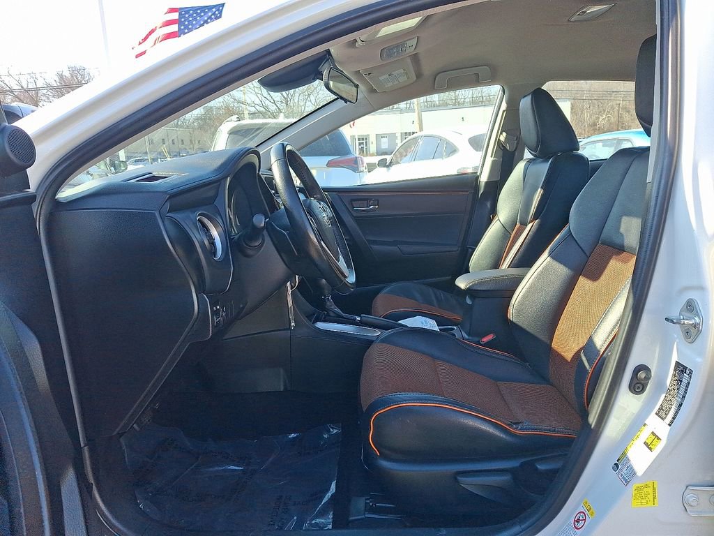 Used 2019 Toyota Corolla SE image 15