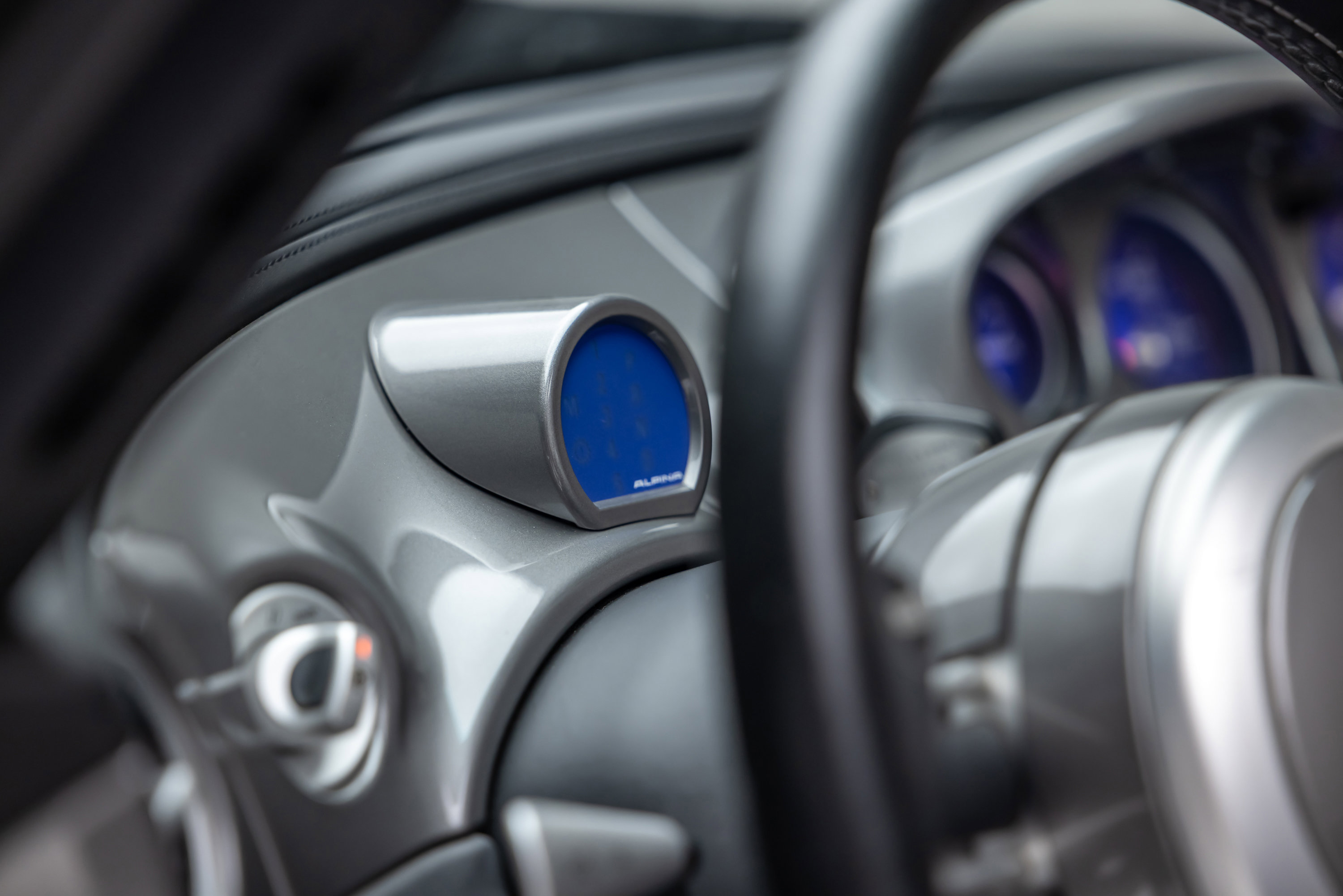 Used 2003 BMW Z8 image 65