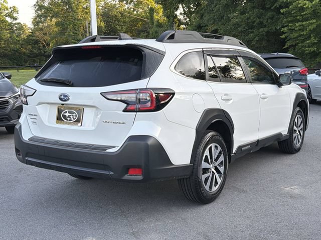 Used 2025 Subaru Outback Premium AWD/4WD image 5