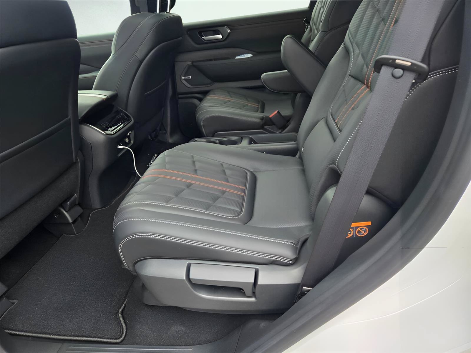 New 2026 Nissan Armada PRO-4X AWD/4WD image 17