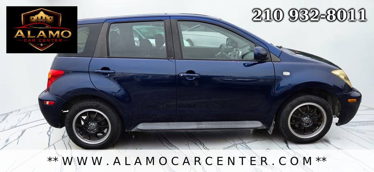 Used 2005 Scion xA FWD image 6