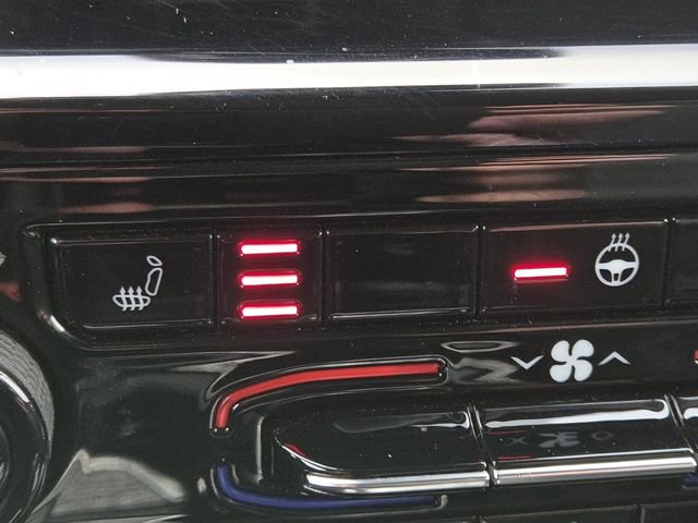 Used 2023 Jeep Grand Cherokee L Limited image 6