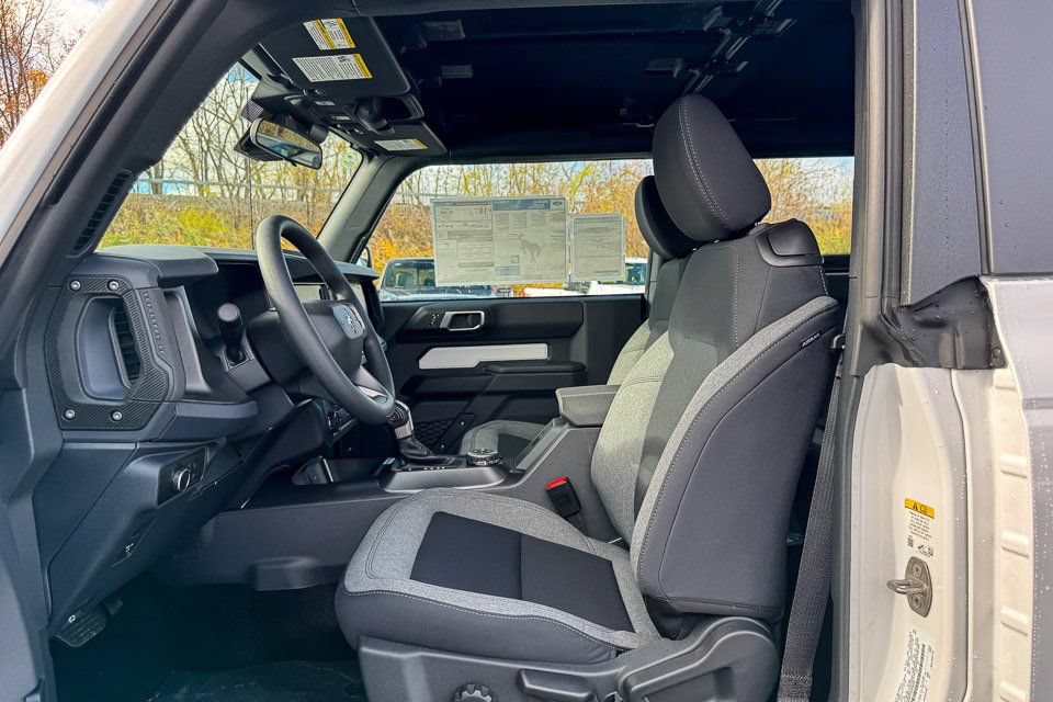 New 2025 Ford Bronco 2-Door w/ Sasquatch Package AWD/4WD image 26