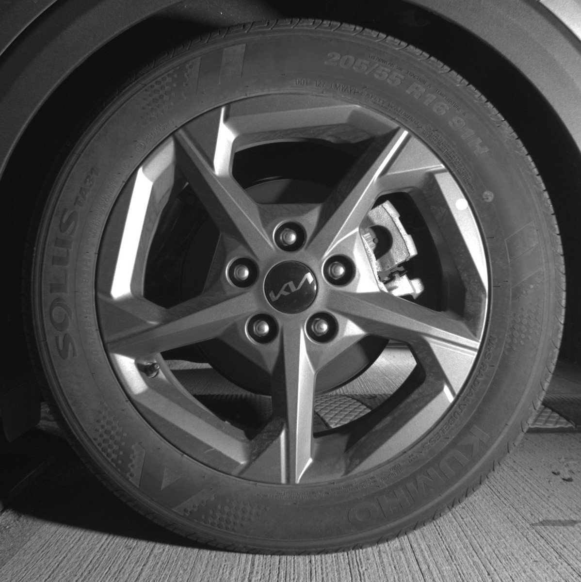 Used 2025 Kia K4 LXS image 14