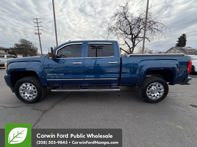 Used 2016 GMC Sierra 2500 Denali w/ Duramax Plus Package image 8