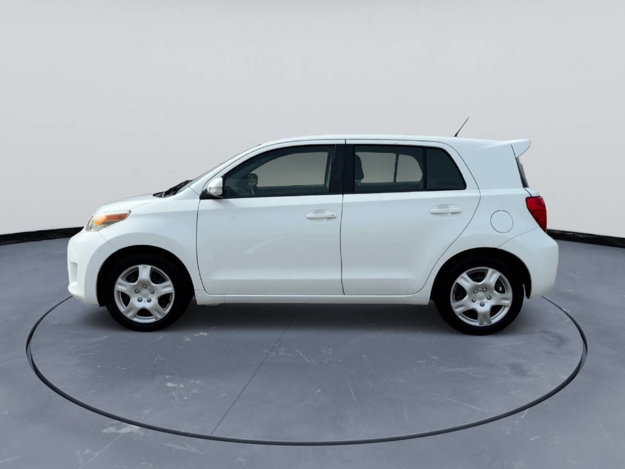 Used 2012 Scion xD image 9