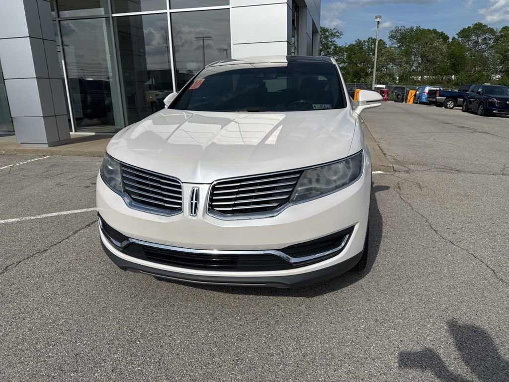 Used 2018 Lincoln MKX Reserve w/ Lincoln MKX Climate Package image 2