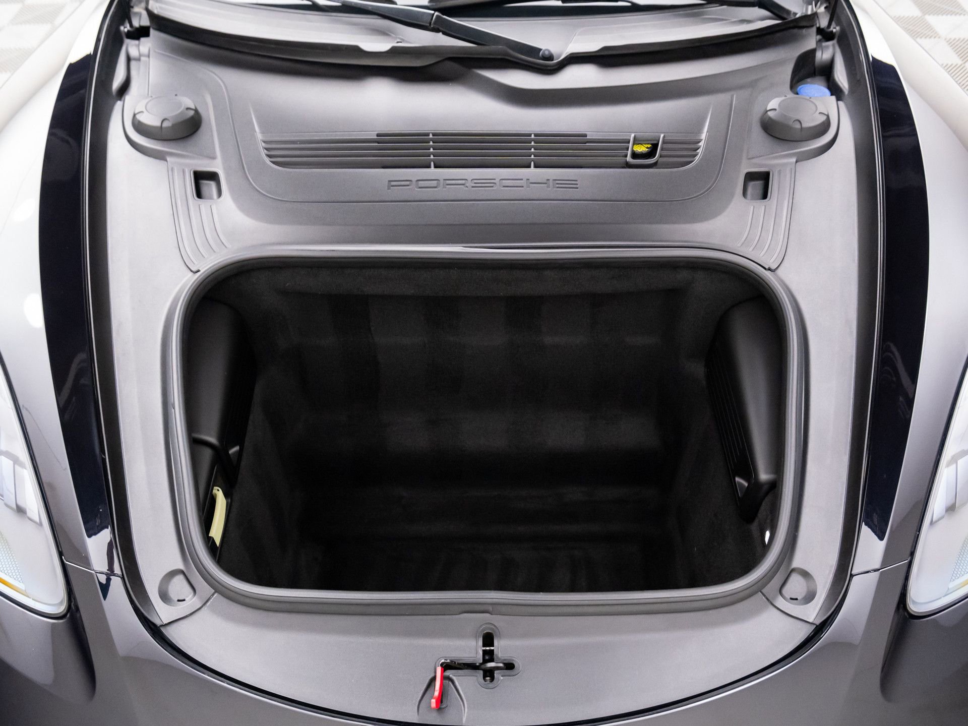 Used 2017 Porsche 718 Boxster image 29