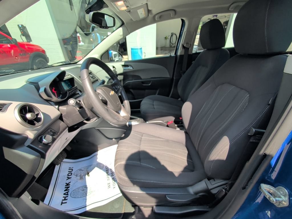 Used 2016 Chevrolet Sonic LT FWD image 10
