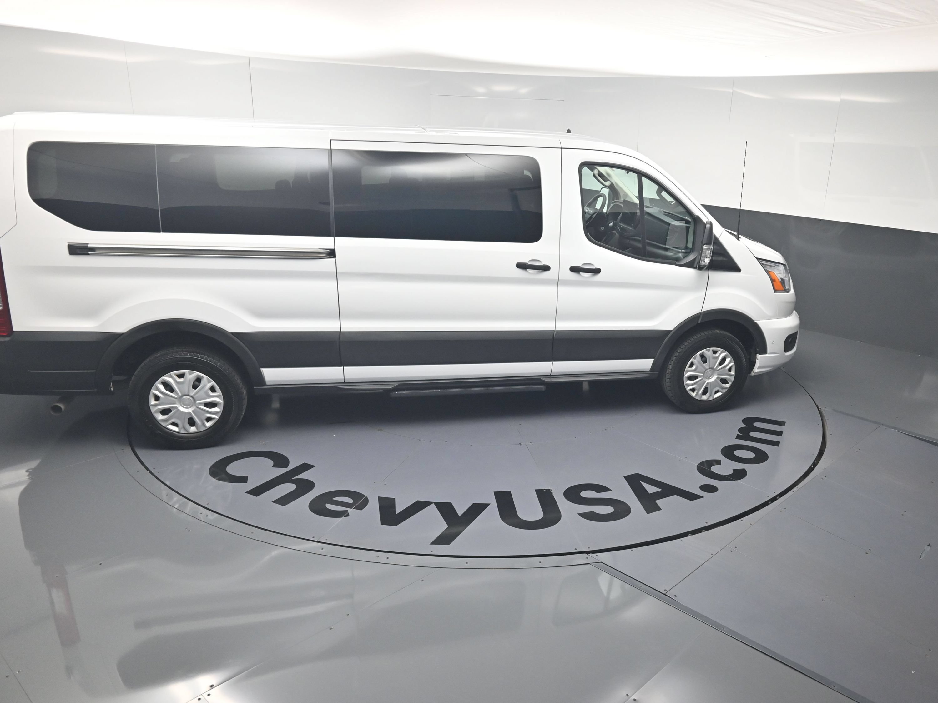 Used 2022 Ford Transit 350 XLT RWD image 34
