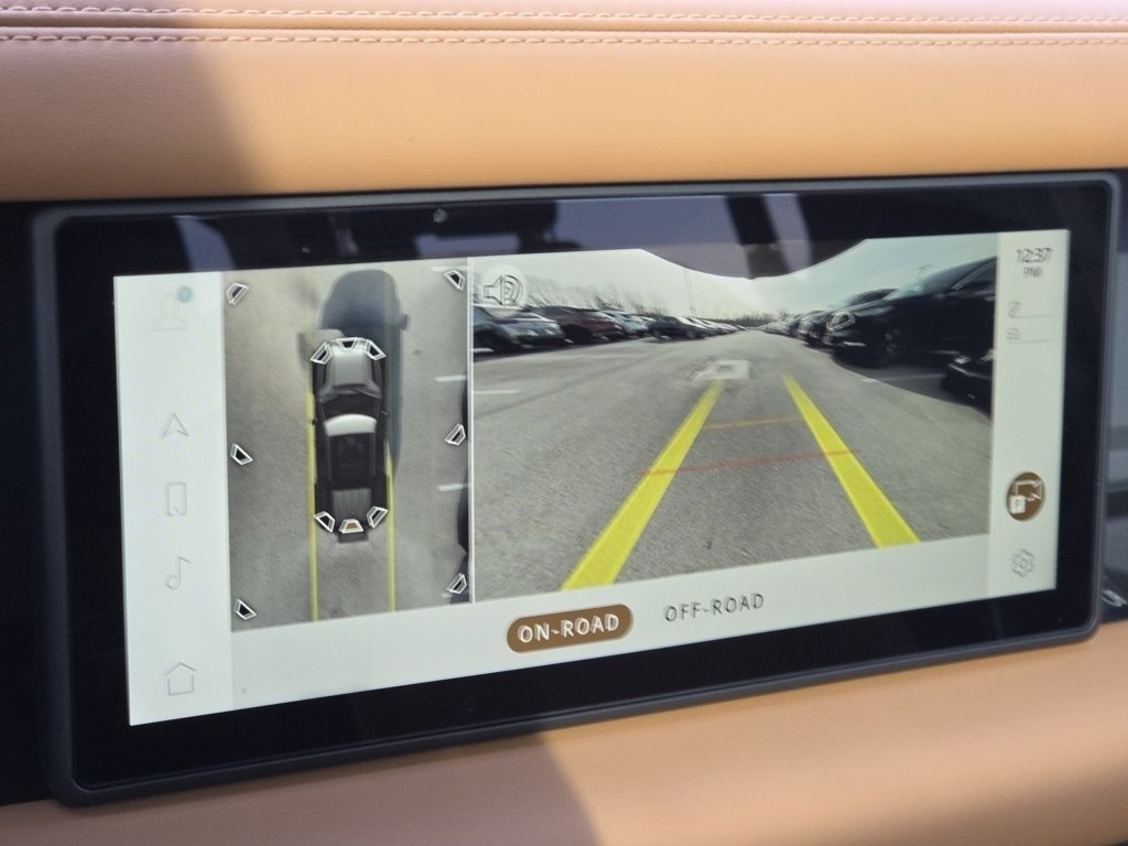 Used 2024 Land Rover Defender 110 X-Dynamic SE image 14