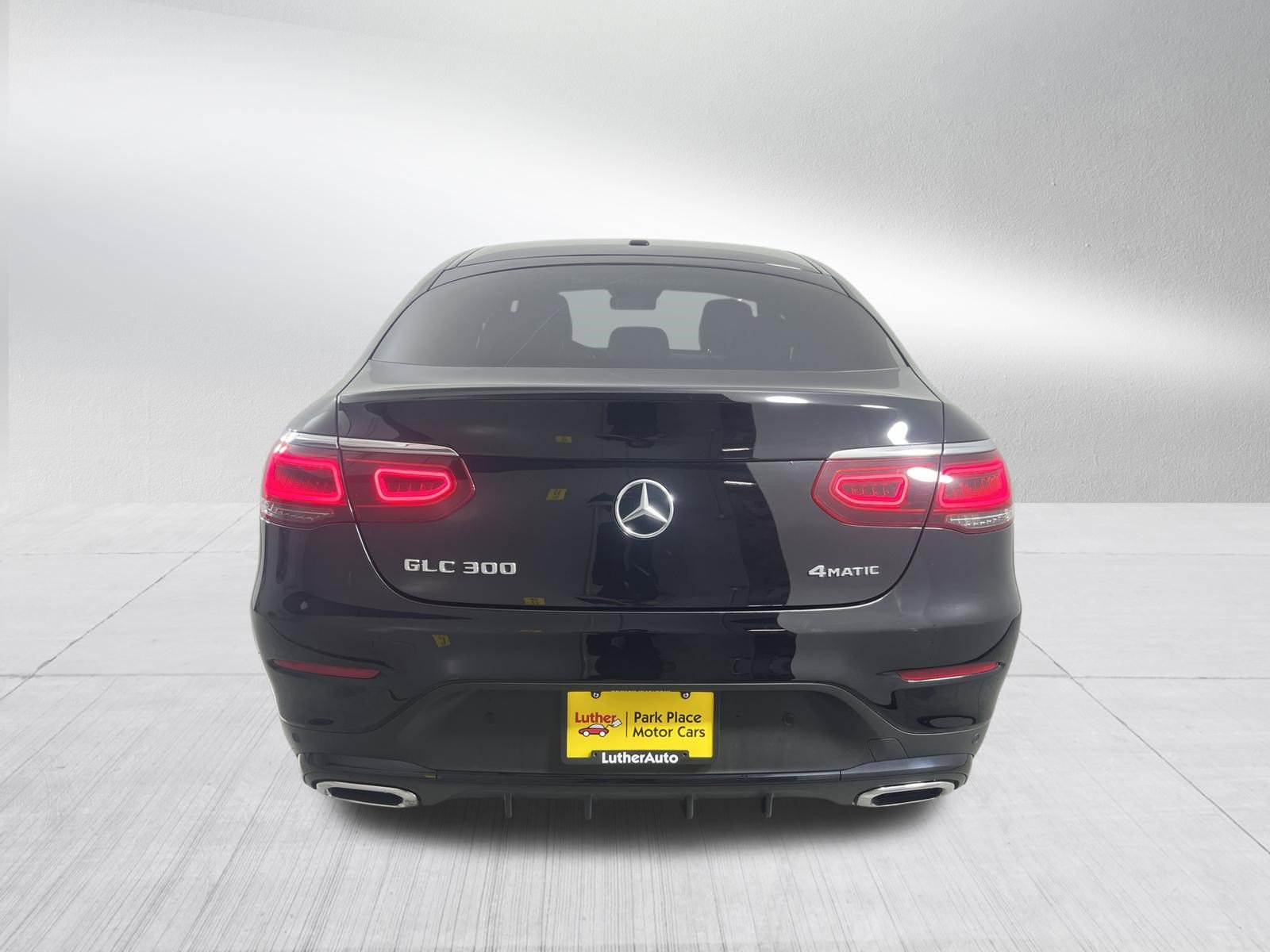 Used 2023 Mercedes-Benz GLC 300 4MATIC Coupe image 6