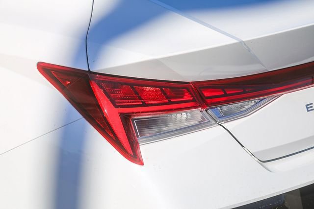 New 2026 Hyundai Elantra Limited FWD image 10
