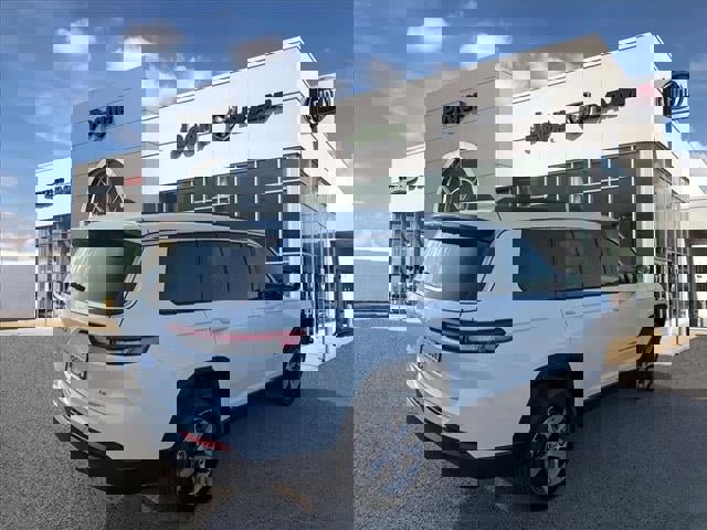 New 2025 Jeep Grand Cherokee L Limited w/ Luxury Tech Group II image 2