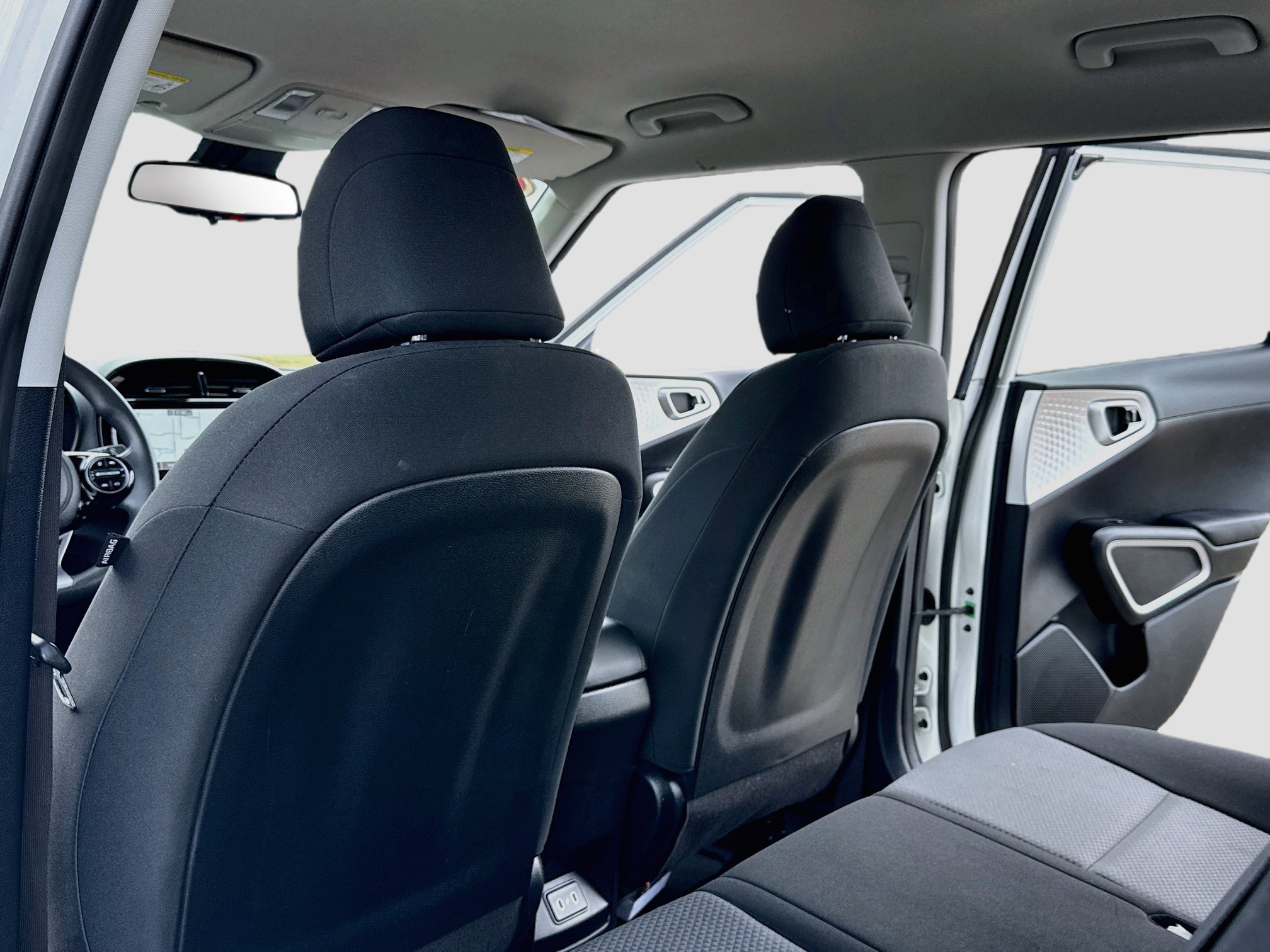 Used 2023 Kia Soul S FWD image 19