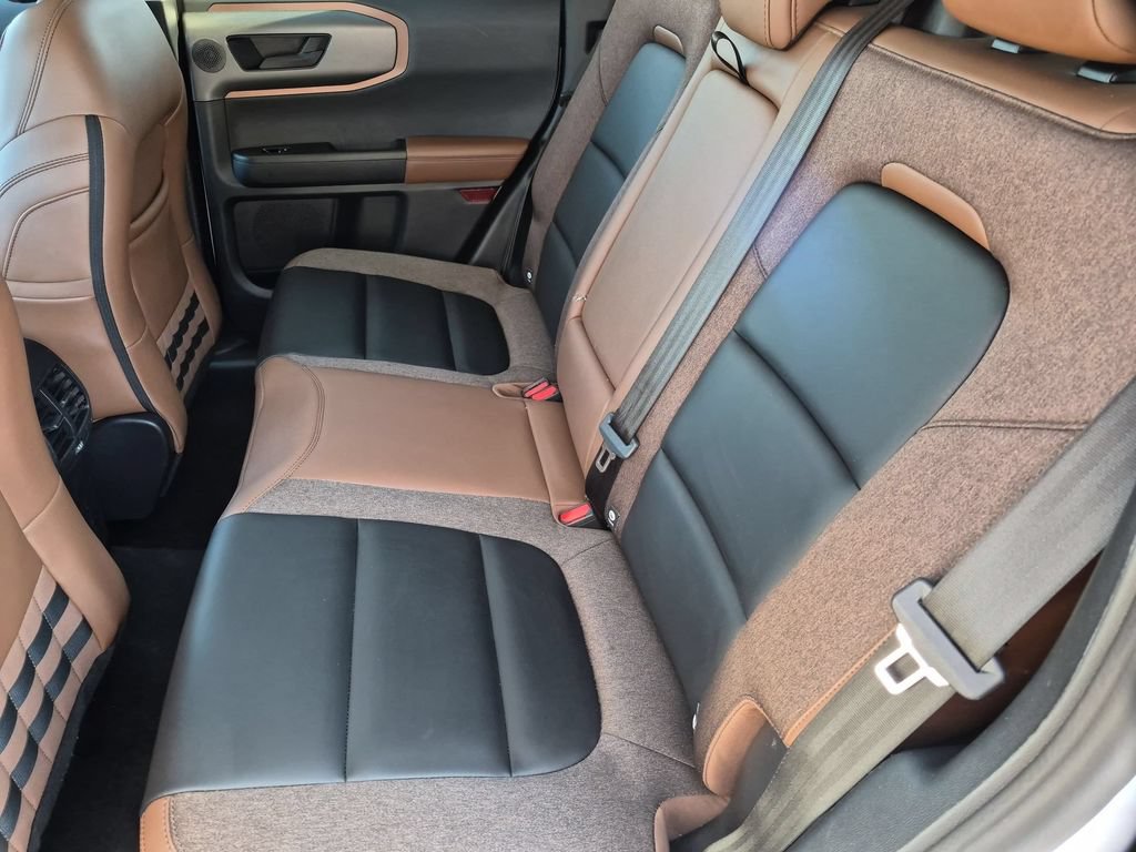 Used 2025 Ford Bronco Sport Outer Banks w/ Outer Banks Tech Package+ AWD/4WD image 28