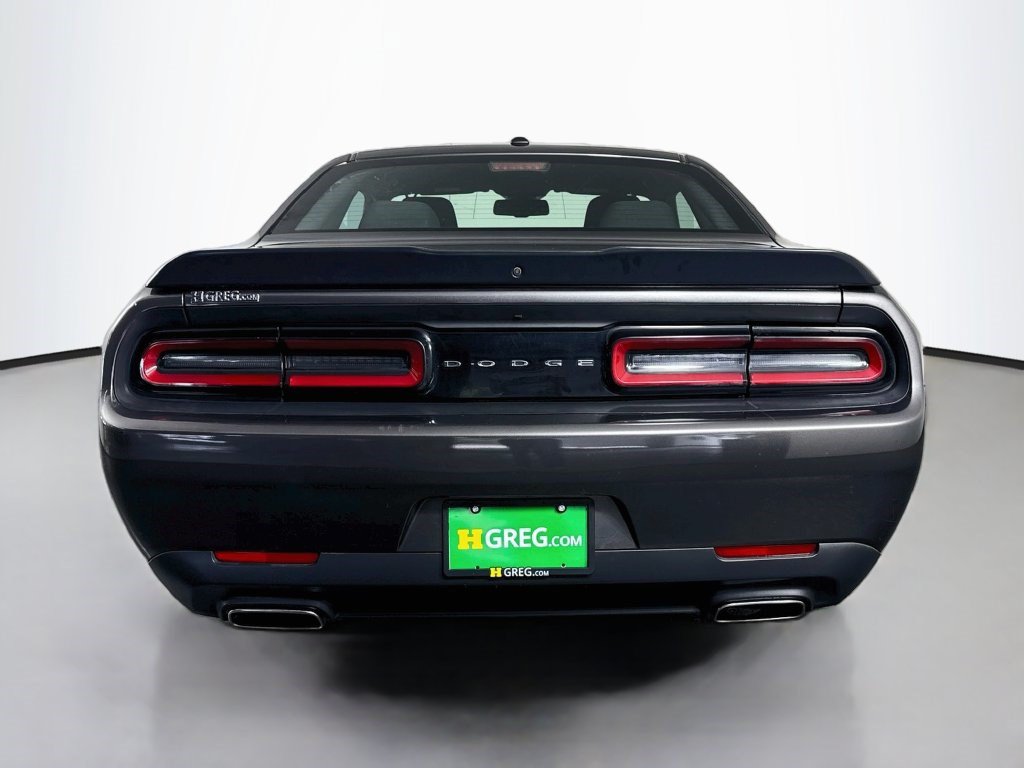Used 2023 Dodge Challenger SXT RWD image 8