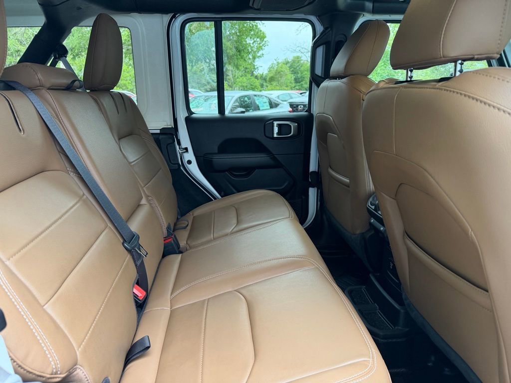 Used 2023 Jeep Wrangler Unlimited Sahara w/ Cold Weather Group image 8