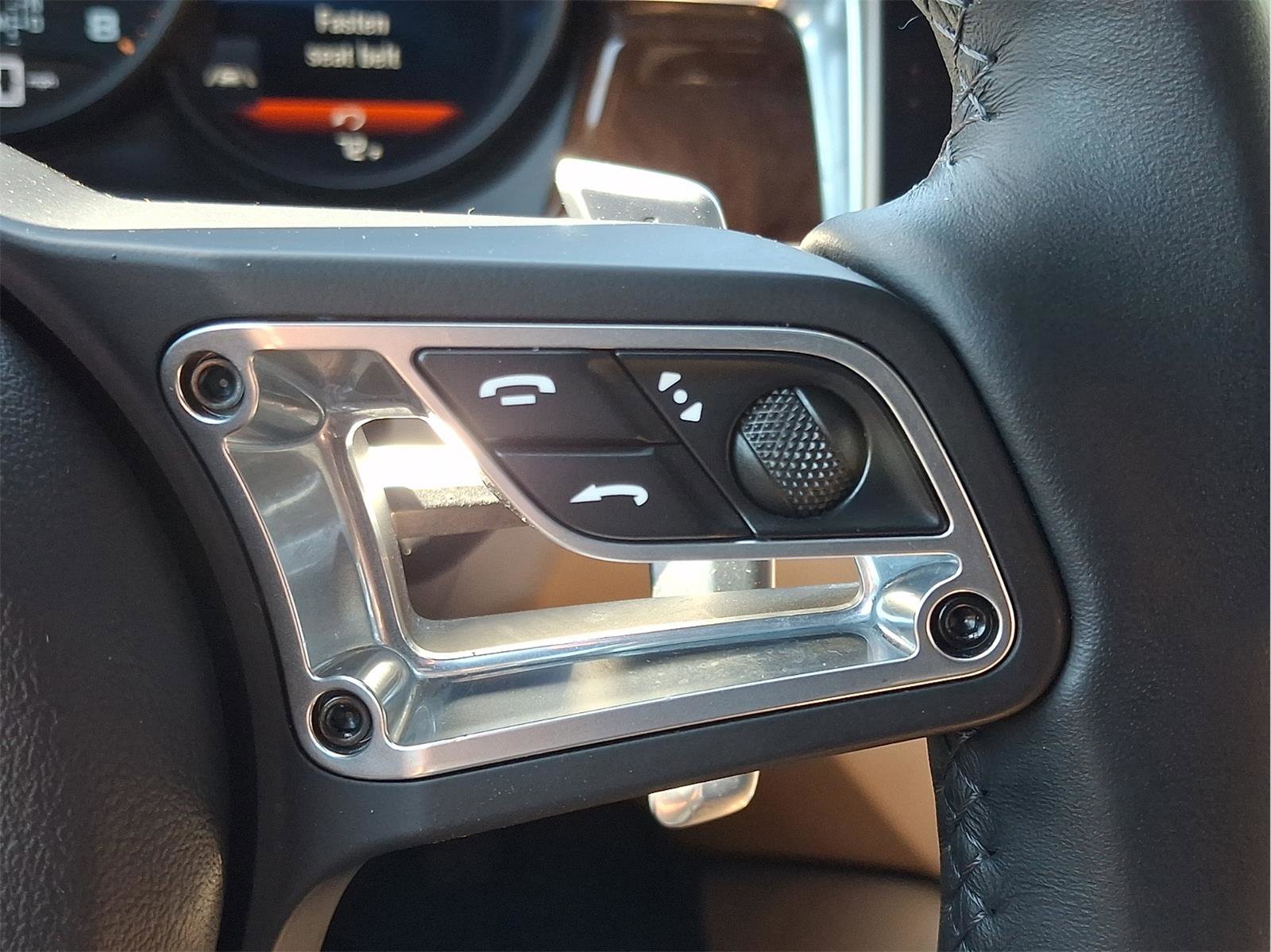 Used 2019 Porsche Macan AWD/4WD image 9